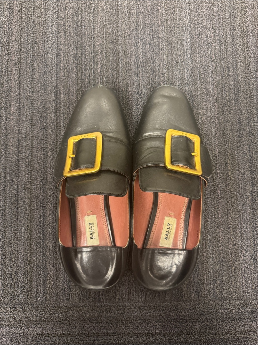 Bally loafers/slip-on